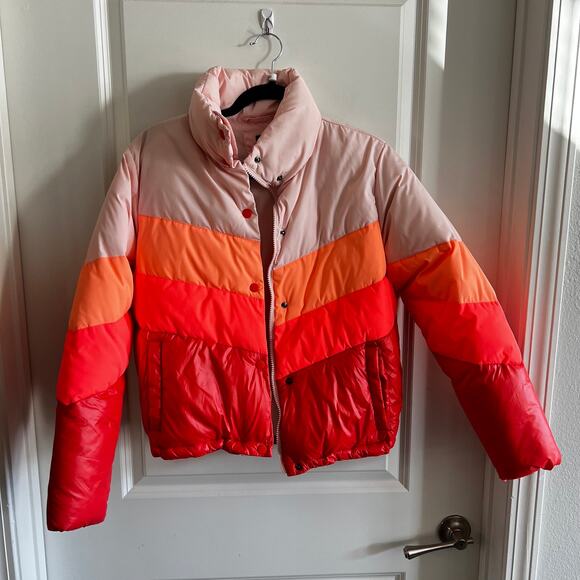 wild fable Jackets & Blazers - 1069 Wild Fable Colorblock Puffer Jacket Size XS Color Pink Red